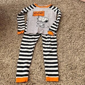Peanuts Gray Pajama Set with Black Stripes and Orange Trim
